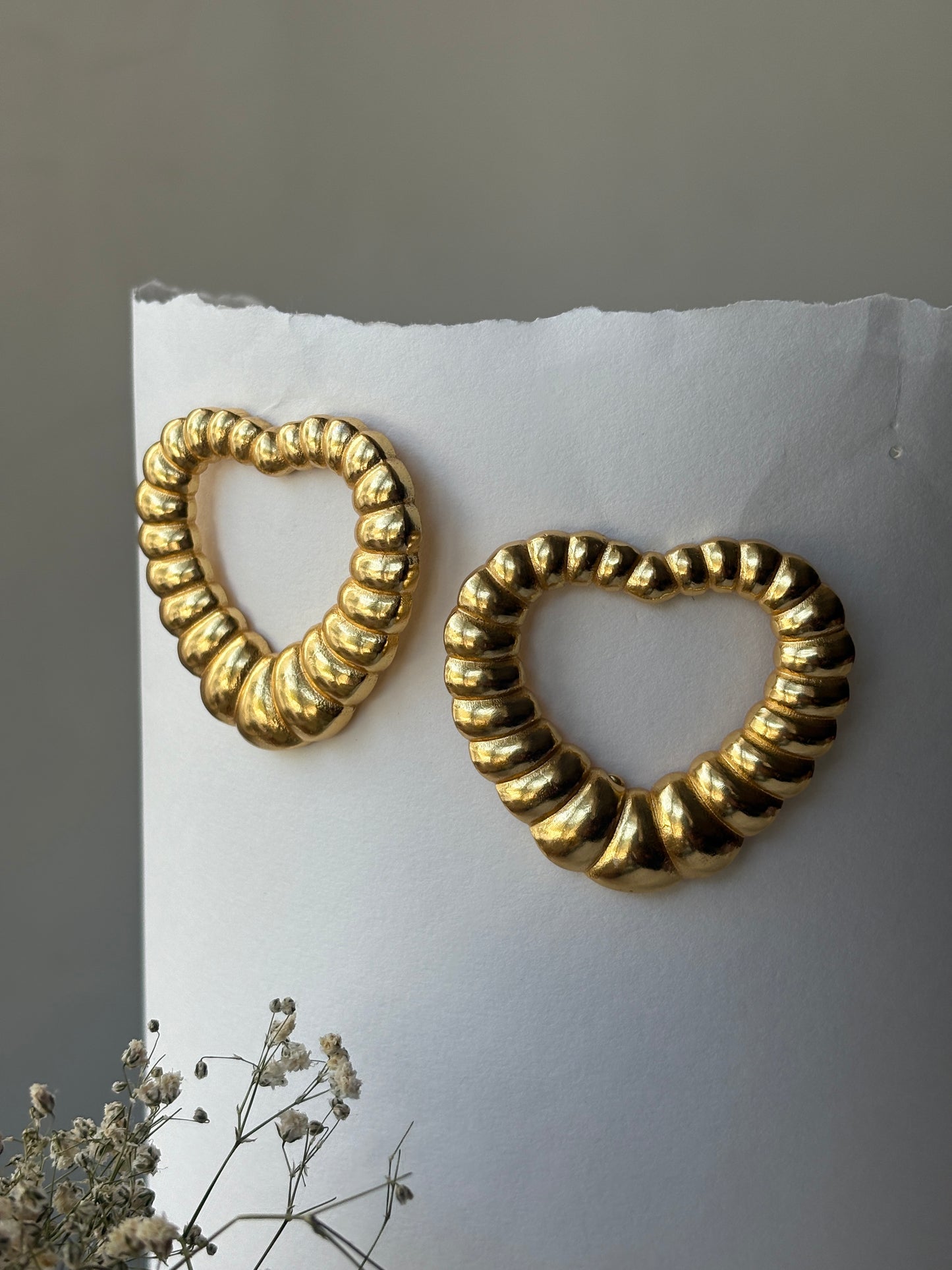 Croissant heart earring