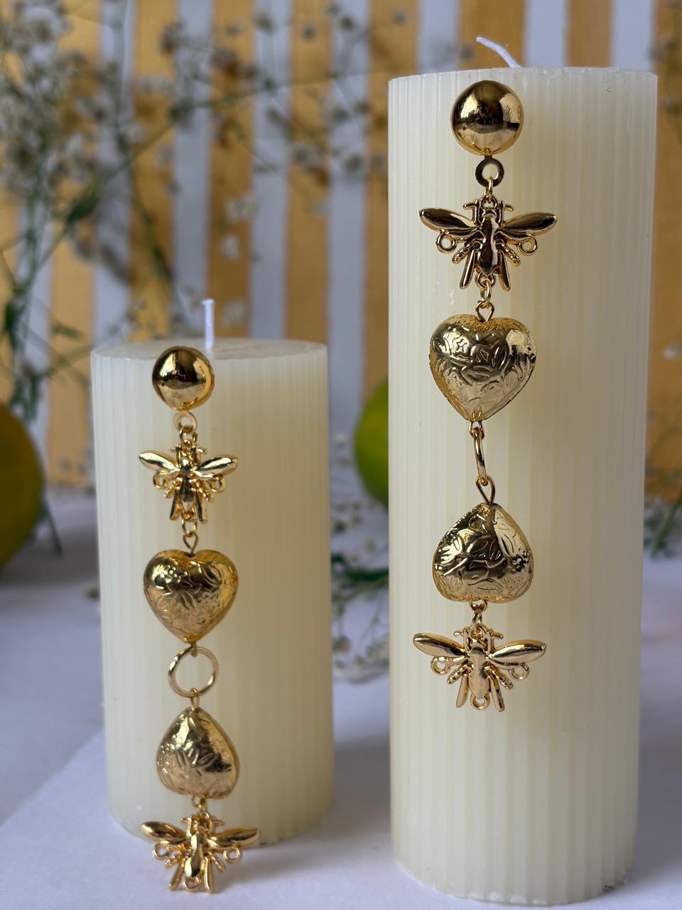 Vintage honeybee dangle Earrings