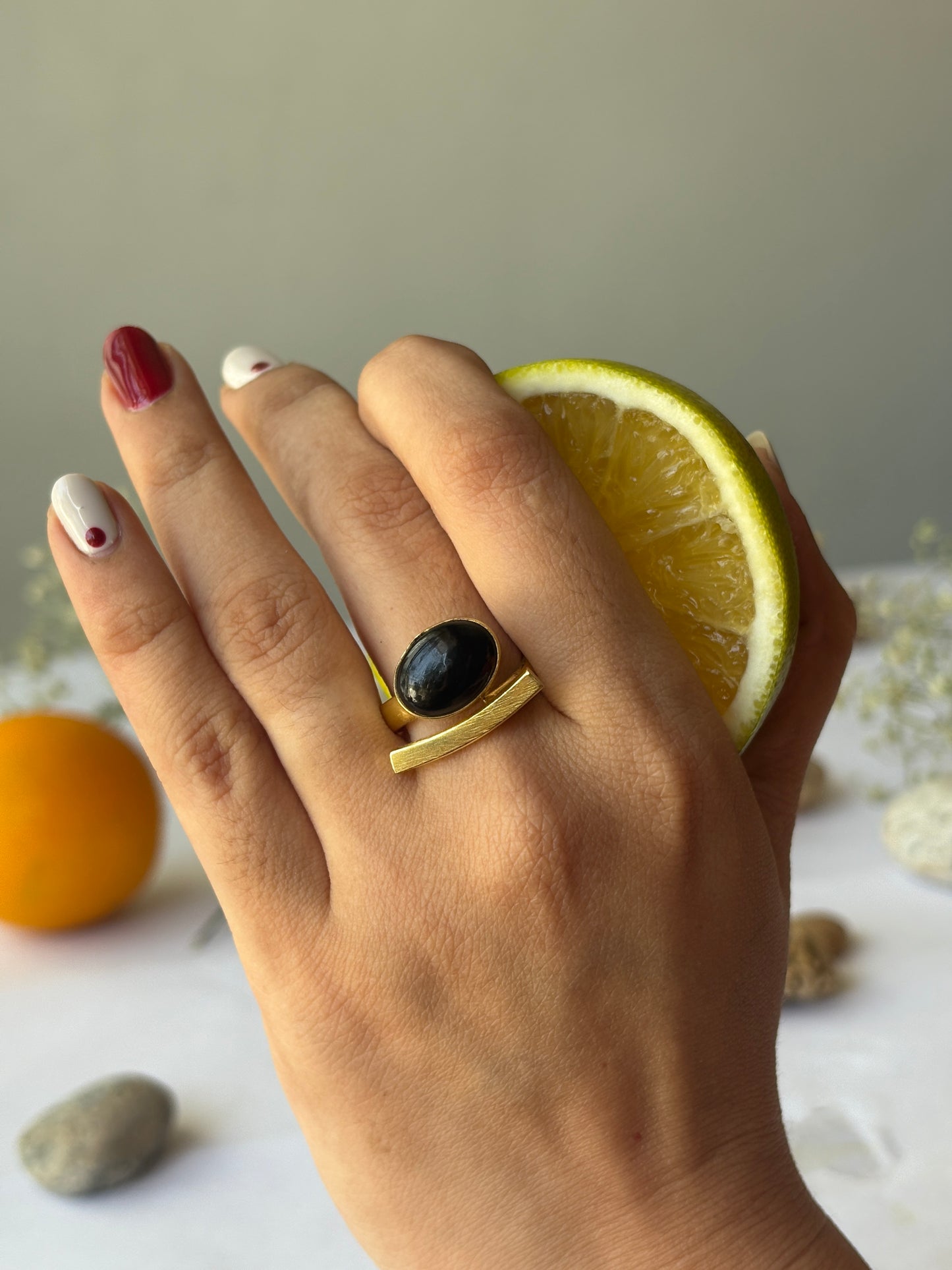 Black dot ring