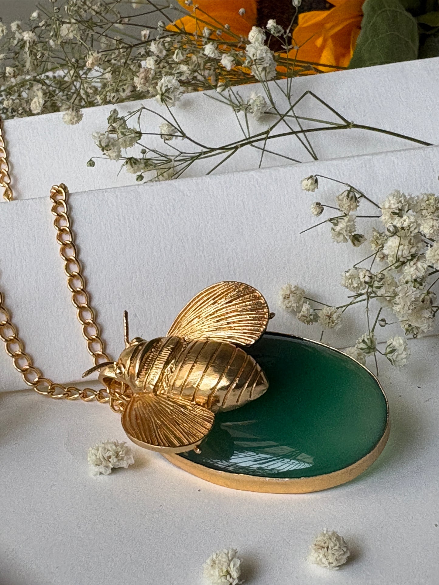 Emerald Bee chain
