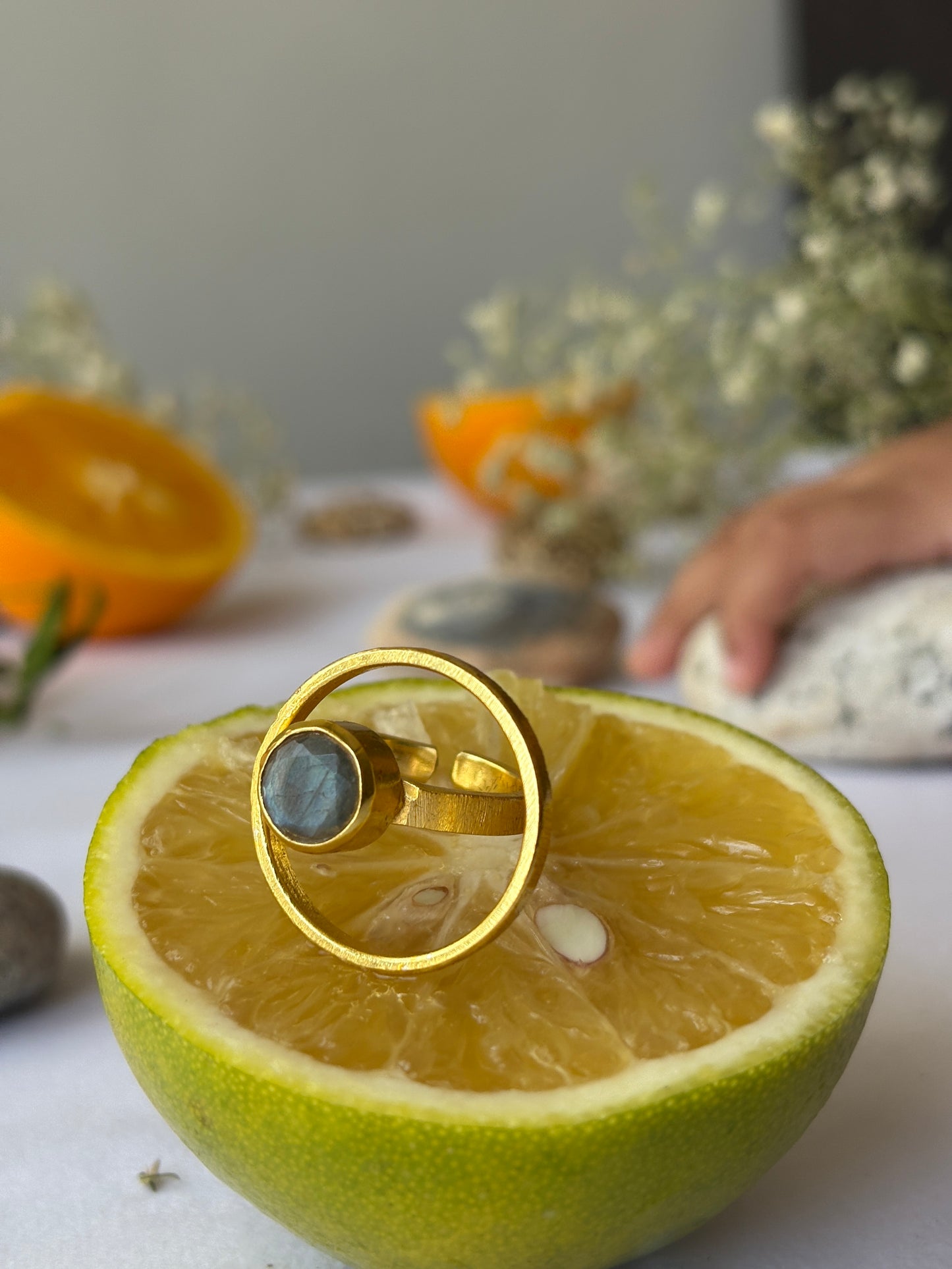 Minty circle ring