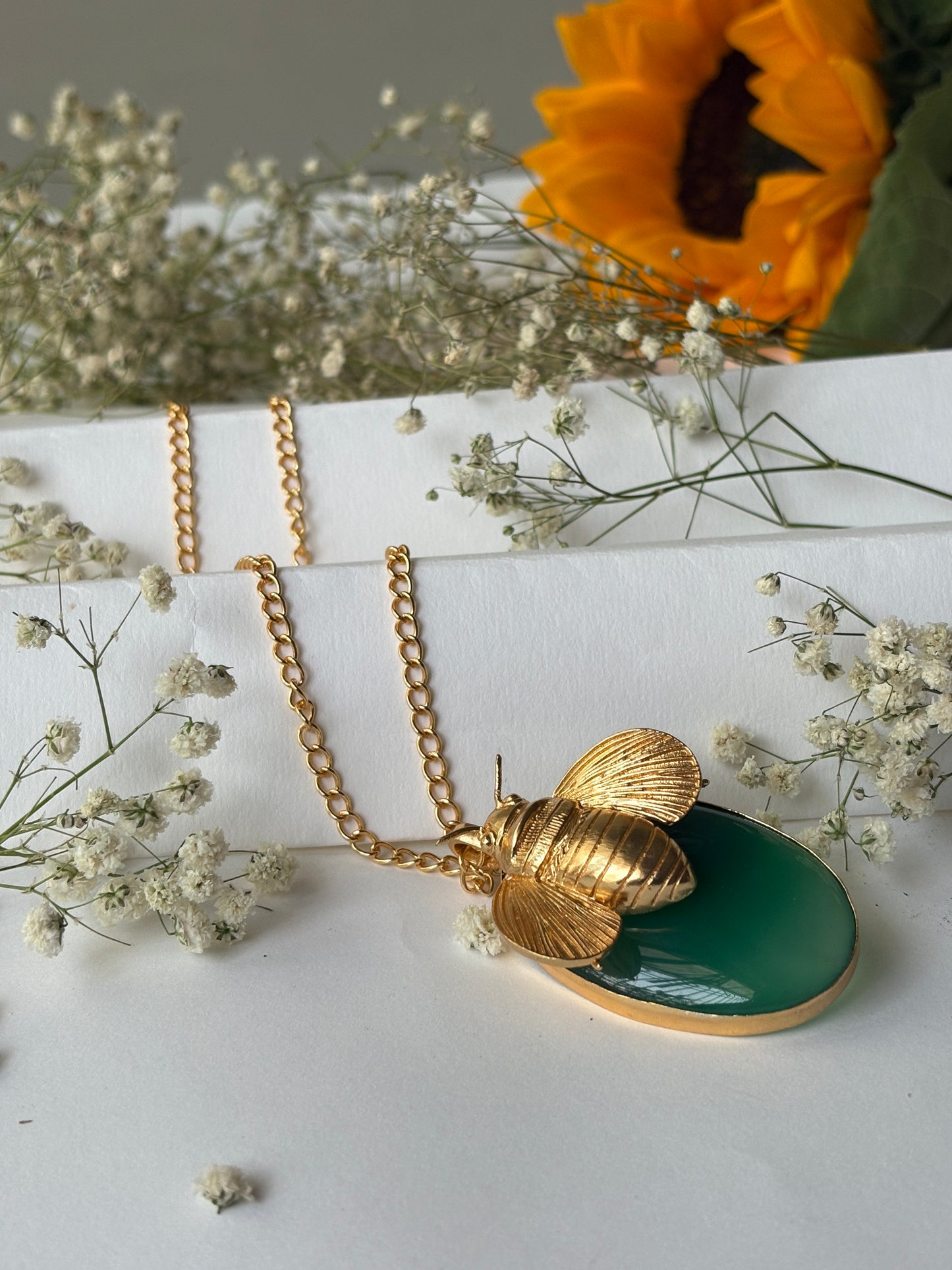 Emerald Bee chain