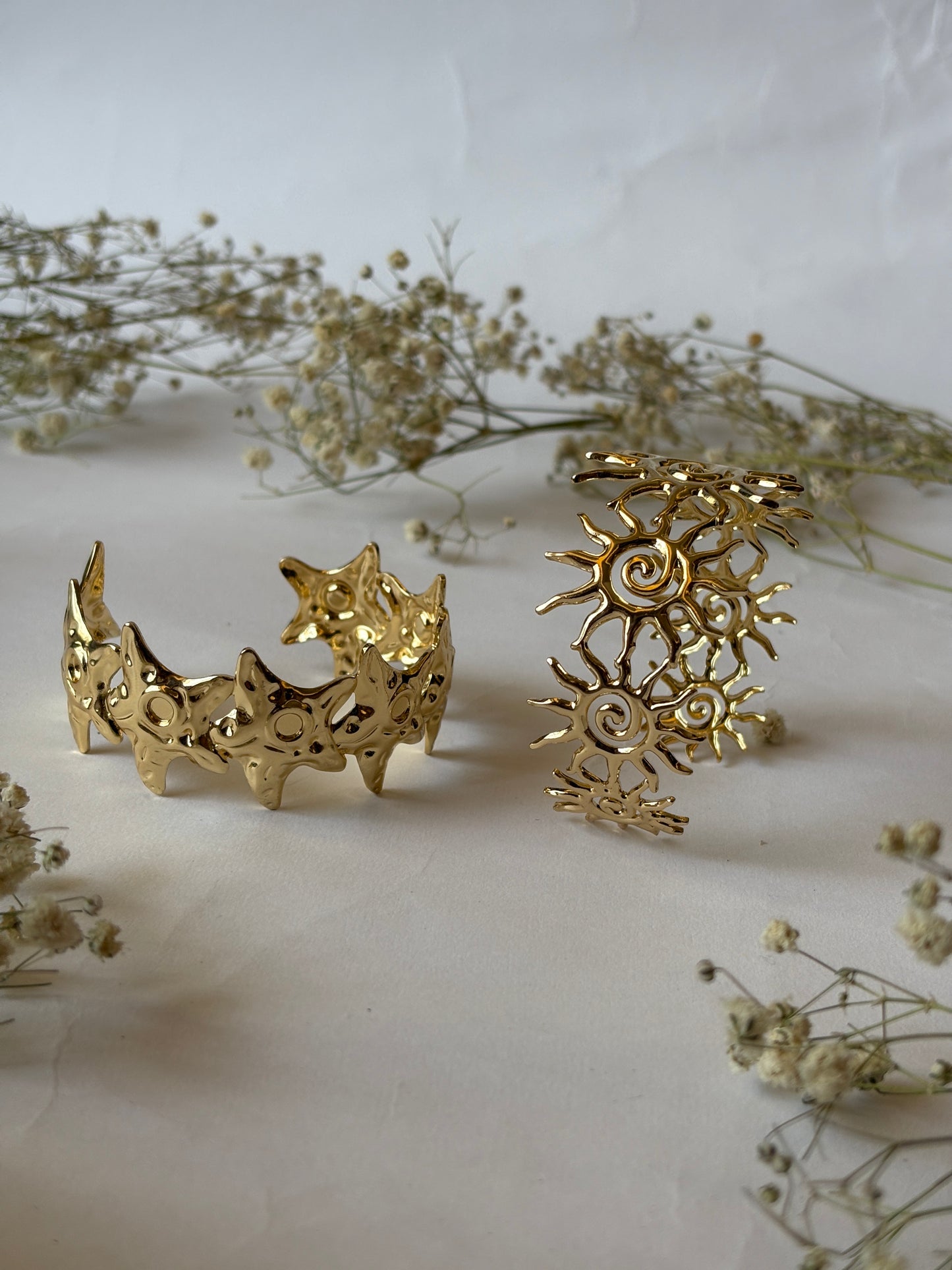Sun star bangles set