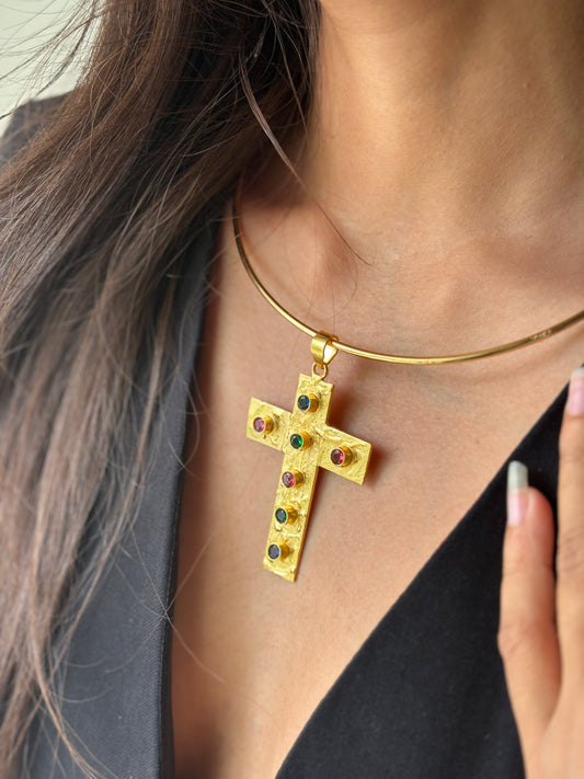 Hammered cross hasli