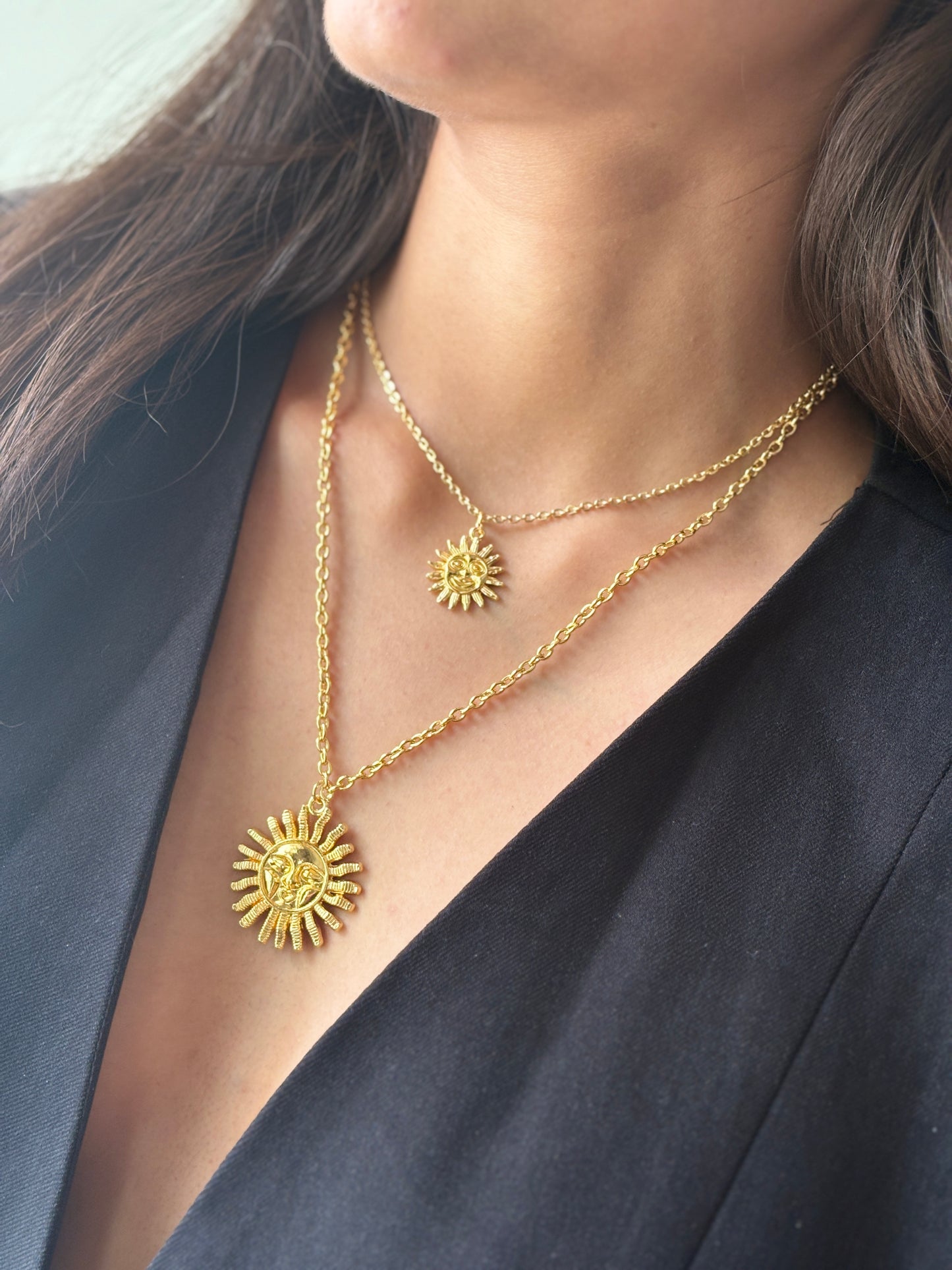 Double sun neck stack