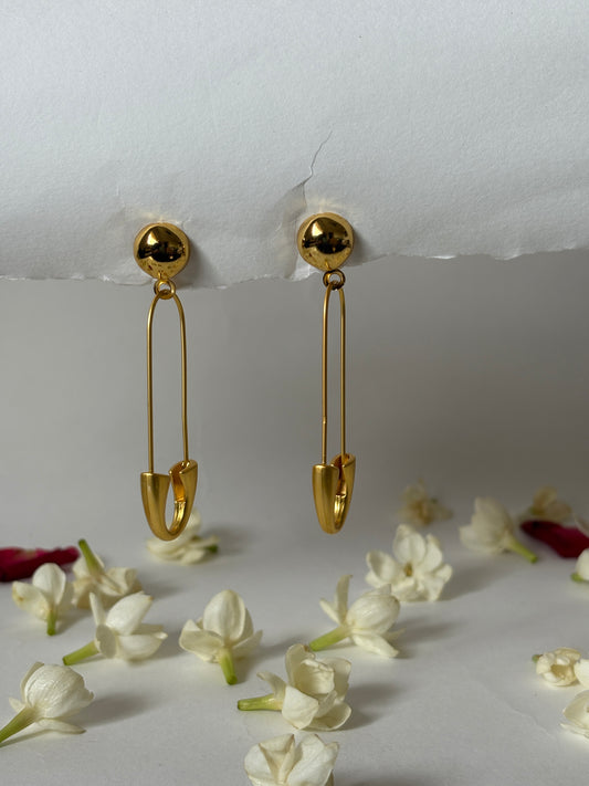 Safety pin earring