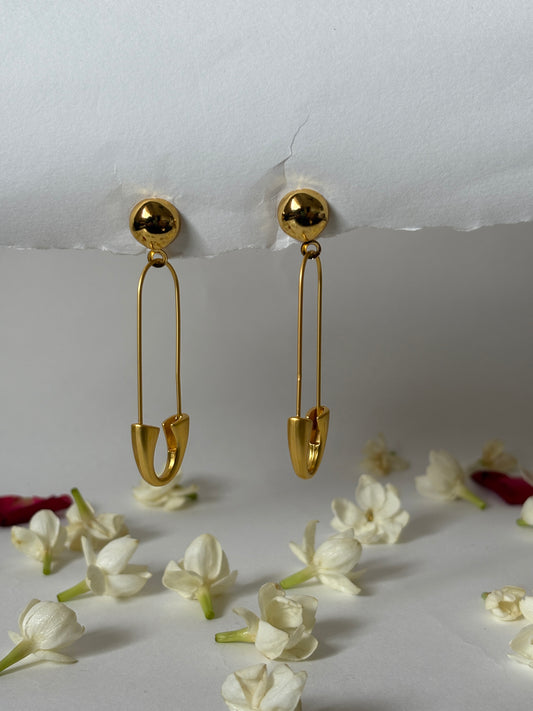 Safety pin earring